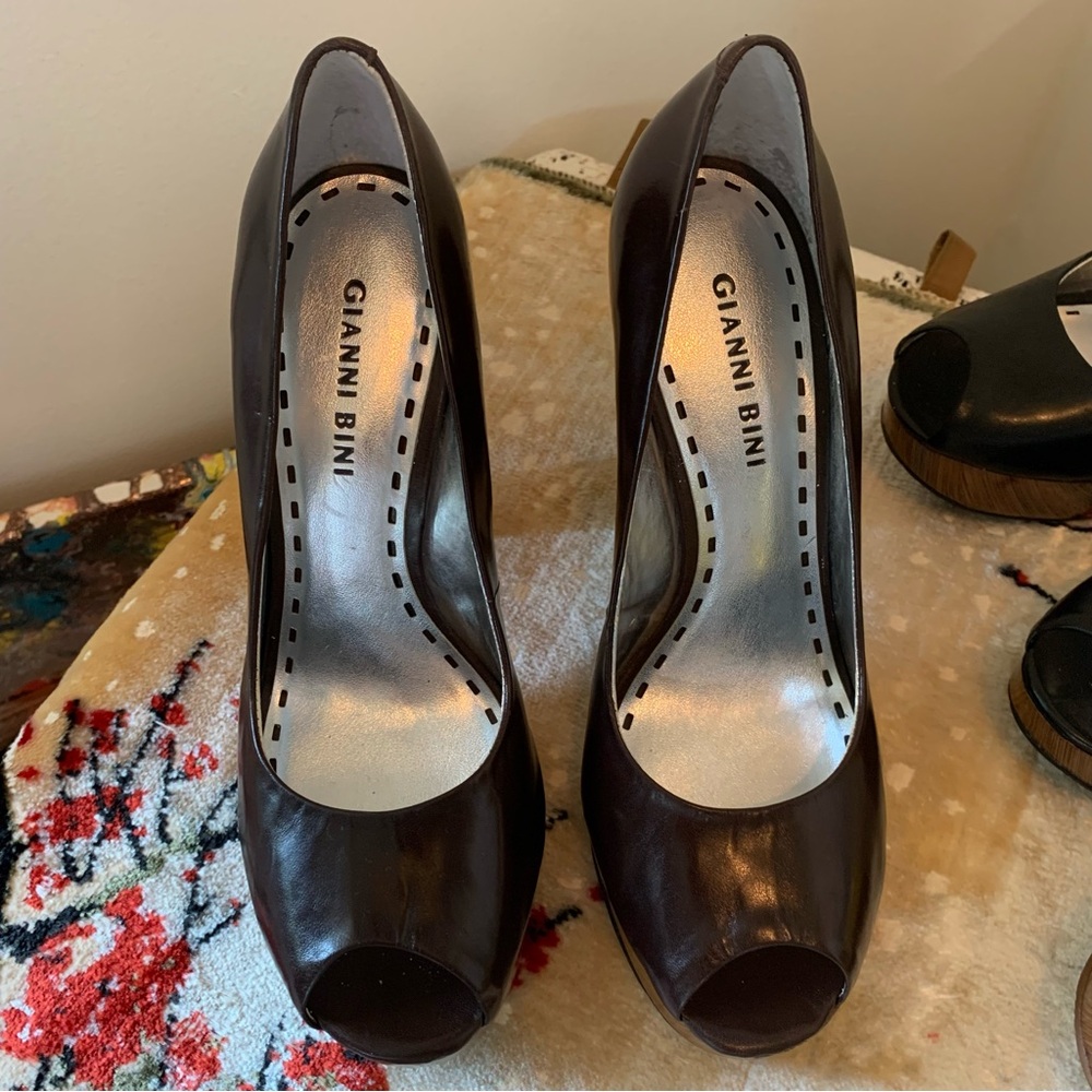 3 pair Gianni Bini Platform Heels - Picture 6 of 12